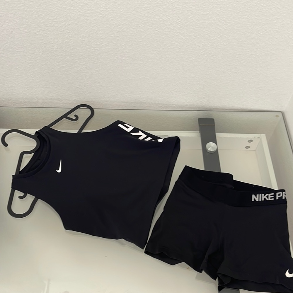 BLACK NIKE SET